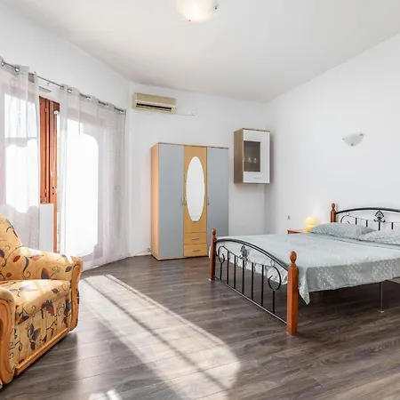 Apartment Mauro Pula