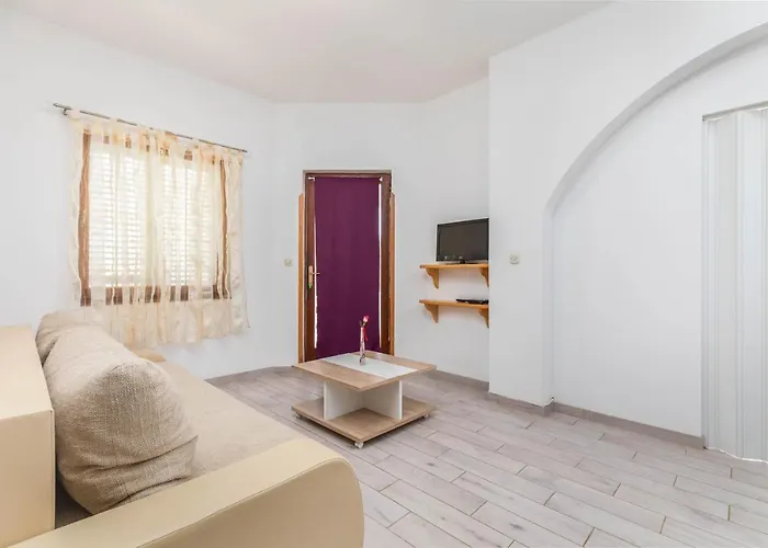 Апартаменти Mauro Пула